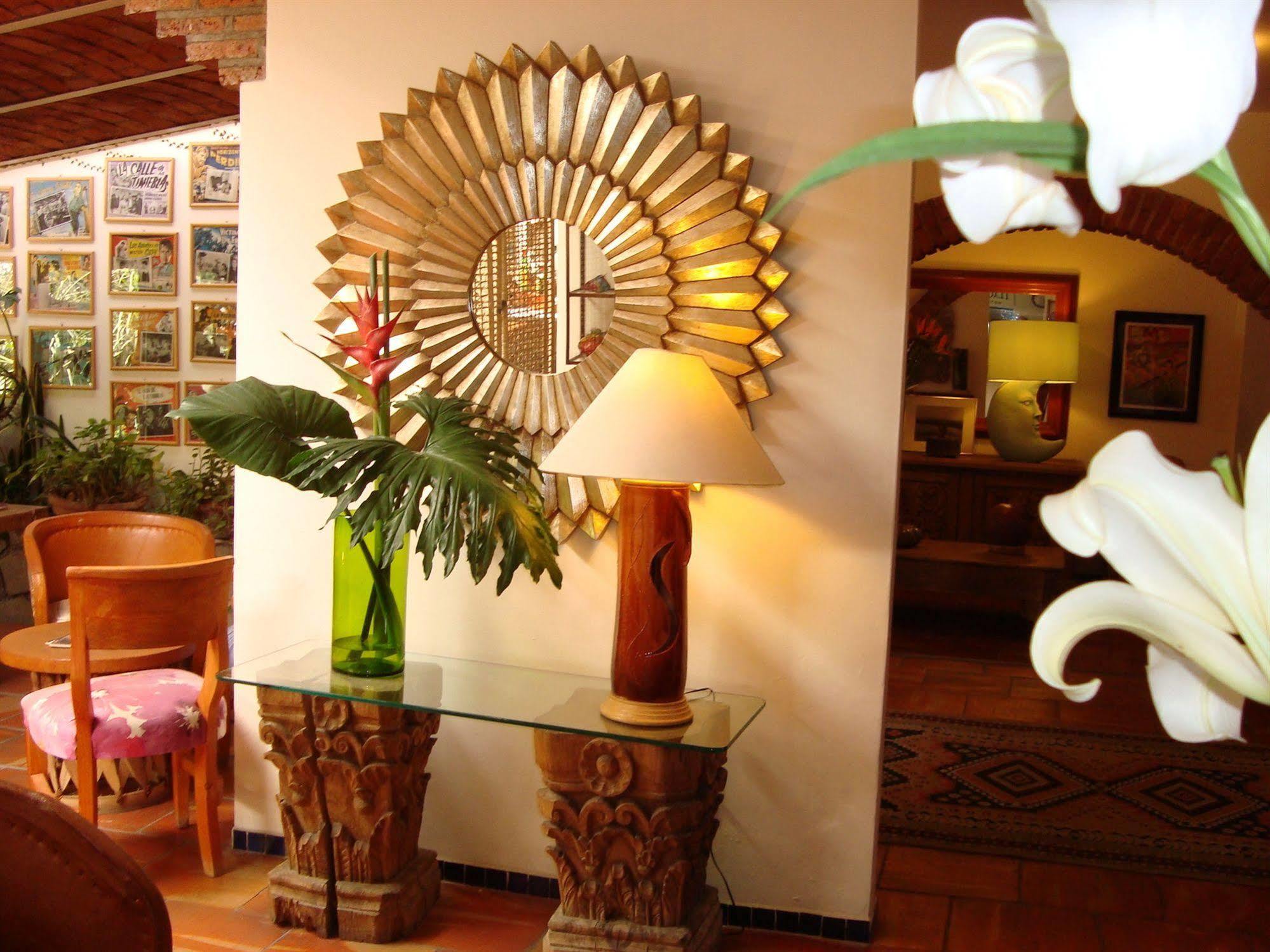 Casa Tlaquepaque Hotel Buitenkant foto